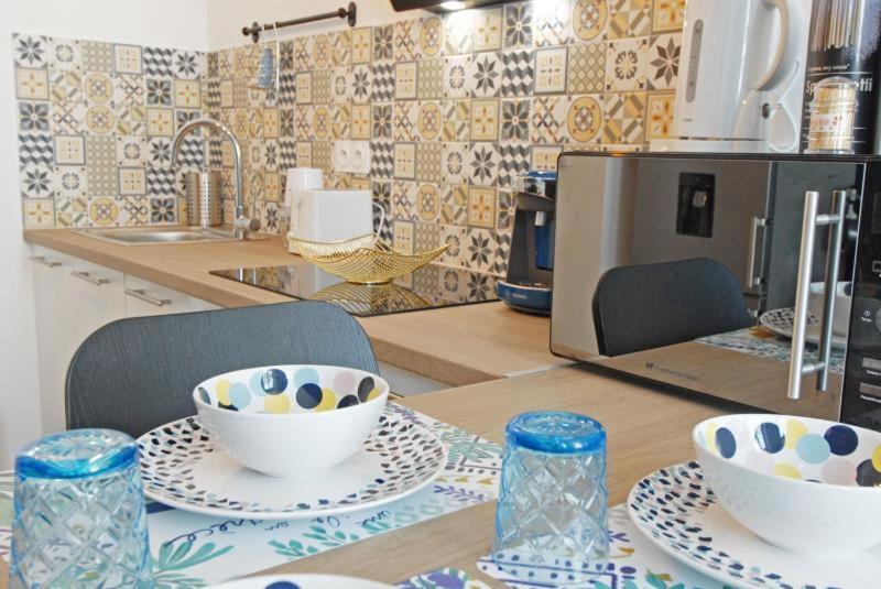 Appartement Neuf Hyper Centre _ Saint Ferreol Marsilya Dış mekan fotoğraf